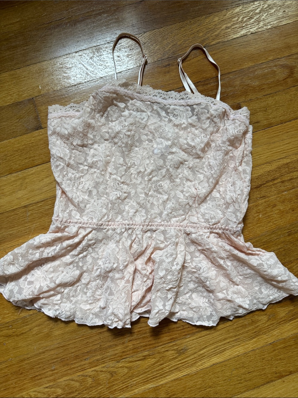 Hanky Panky Lace Peplum Cami Top - Peach